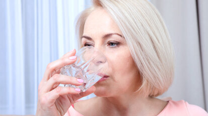 Mundtrockenheit lindern: Vergleich von Anwendungen Mundtrockenheit lindern: Vergleich von Anwendungen