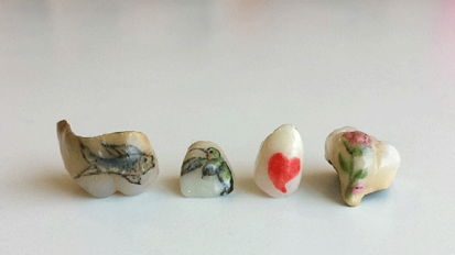 Tattoo-Kunst für die Zahnkrone Tattoo-Kunst für die Zahnkrone