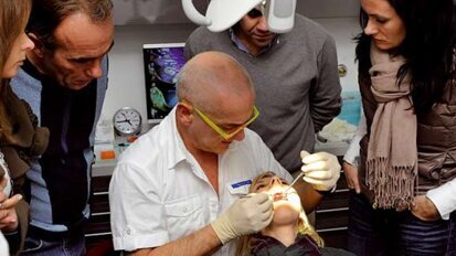 Dem Experten über die Schulter geschaut Dem Experten über die Schulter geschaut