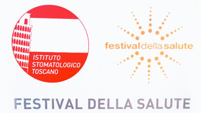 All'affollatissimo Festival della Salute di Viareggio (centomila presenze) Overland for Smile e l'Istituto Stomatologico Toscano in primo piano