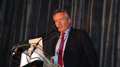 Euro Implanto : Retrospective