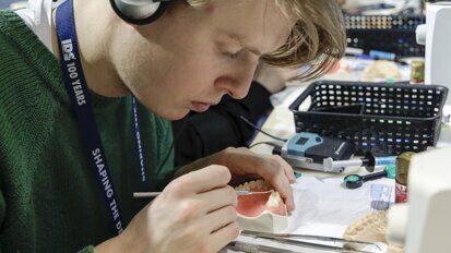 Focus on young professionals: IDS offers free entry for students, master students and trainees