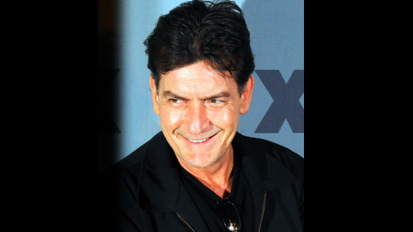 Charlie Sheen door het lint bij tandarts