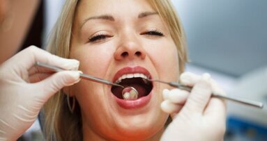 Dental Reizen onder verscherpt toezicht