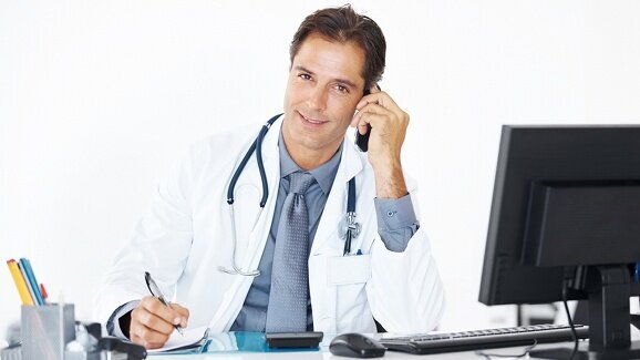 Wielka Brytania zaostrza wymagania wobec zagranicznych lekarzy