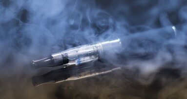 Mogelijk nieuwe longziekte door e-sigaret
