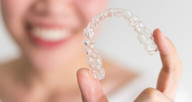 Důkaz pandemie? Společnost Align Technology prodala v roce 2020 rekordní počet průhledných alignerů