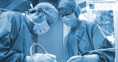 Extraktionsalveolen und Weichgewebe im Fokus