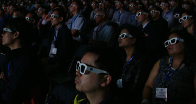 AAE annual session offers live microsurgery in 3-D