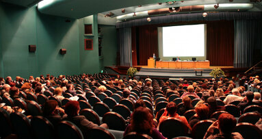 La fin des salons scientifiques et des congrès médicaux en France ?