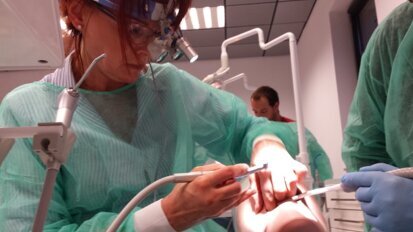 Nowoczesna protetyka – cykl autorskich szkoleń dr. Marcina Krywulta – luty 2016