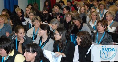 Sind Sie als Dentalassistentin immer up to date?