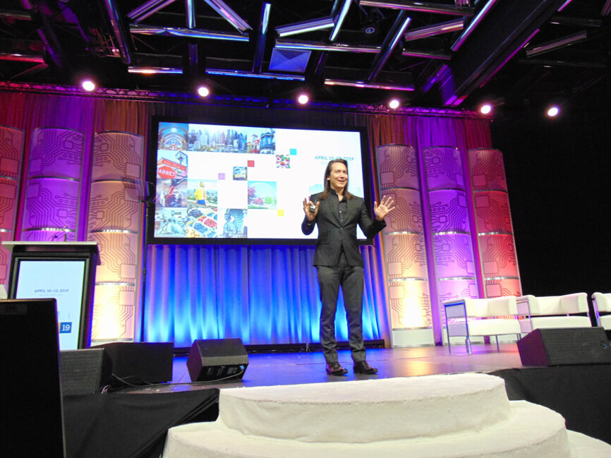 Bestselling author Mike Walsh, a futurist, offers the keynote address at AAE19. (Photo: Fred Michmershuizen/Dental Tribune America)