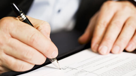 Heraeus vende negócio dental para empresa de químicos japonesa