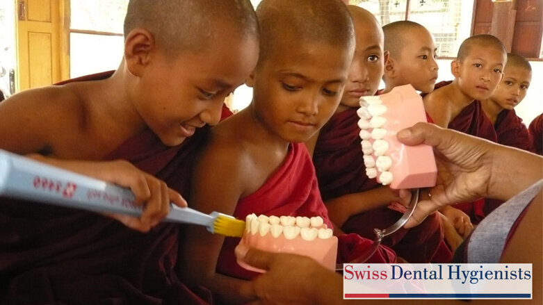 Wenn ein Koffer Zahnbürsten zur zahnmedizinischen Klinik wird