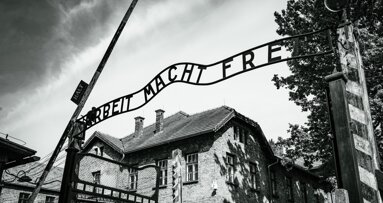 Excuses Duitse tandartsen voor nazipraktijken in Tweede Wereldoorlog