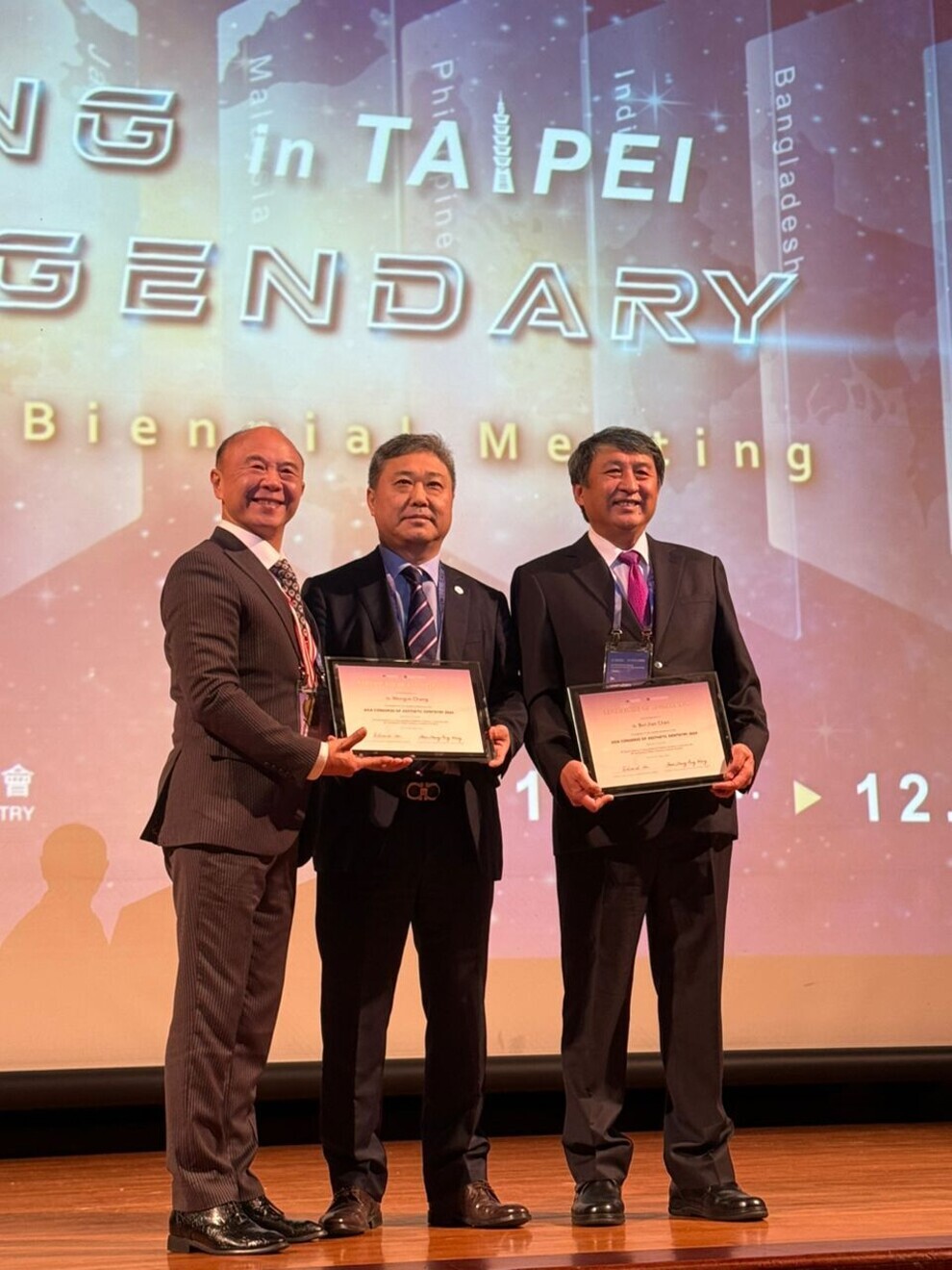 Dr Edward with speaker from Taiwan, Dr  Bor-Jian Chen and moderator from South  Korea, Dr. Won Gun Chang