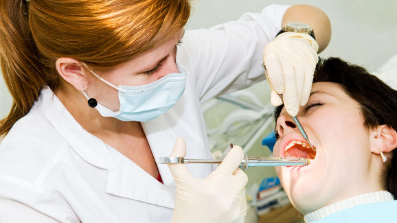 Назален спрей може да замени конвенционалната дентална анестезия