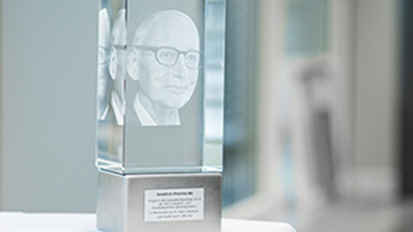 Feierliche Preisübergabe an Geistlich Pharma