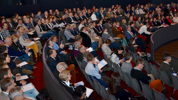 1. Internationales Fachsymposium zum Thema Gerodontolgie