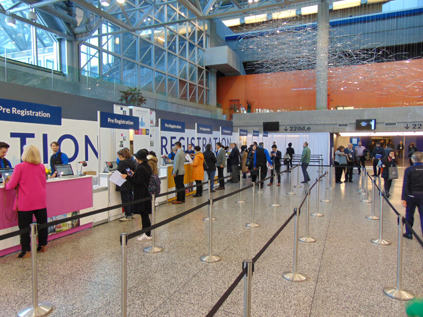 Registration for AAE19 is open at the Palais des Congres. (Photo: Fred Michmershuizen/Dental Tribune America)
