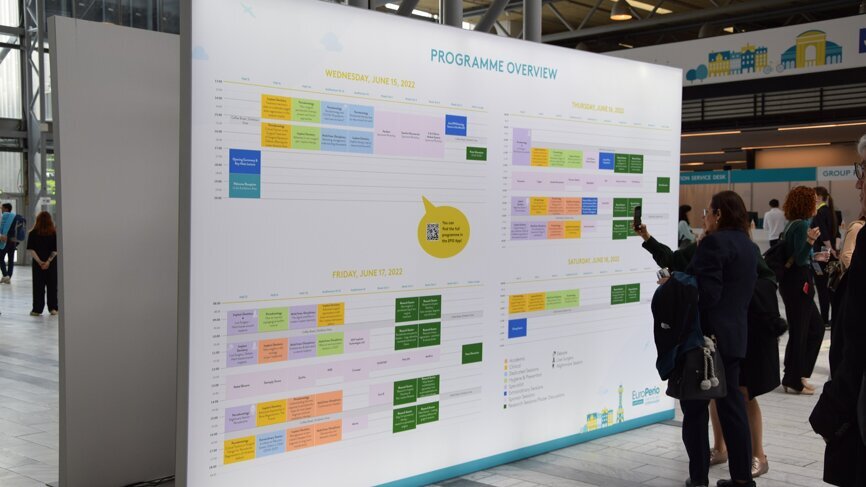 The main scientific programme of EuroPerio10 consists of 41 sessions.