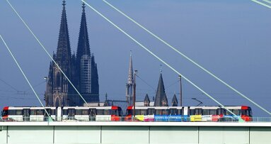 IDS 2017: Getting there, accommodation and navigating the exhibition