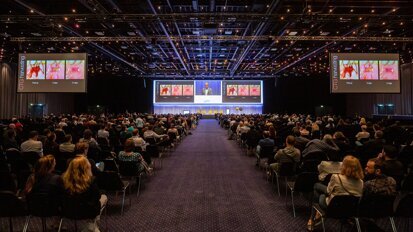 More than 7,000 dental professionals at EuroPerio10