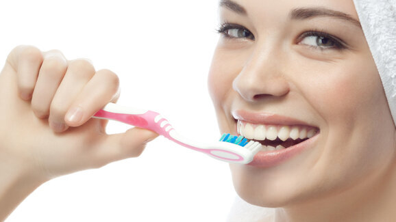 Strahlende Zähne aus der Tube?