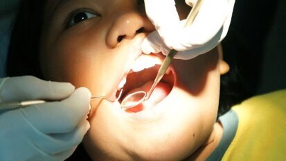 Япония ще изследва влиянието на аварията от Фукушима върху детското орално здраве