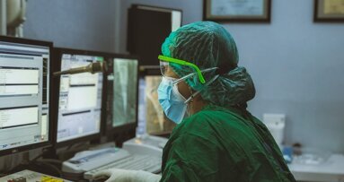 Europeus têm dúvidas sobre cirurgia assistida por robô