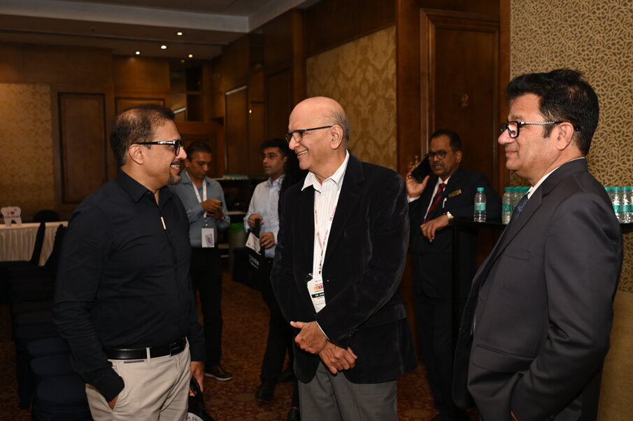 Dr. Prashant Hatkar, Dr. Suhas Lele, Mr. Farhat Hasan (Managing Director, Coltene, India) (Image: BuzzDent)

