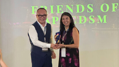 Susana Falardo Ramos distinguida em Singapura