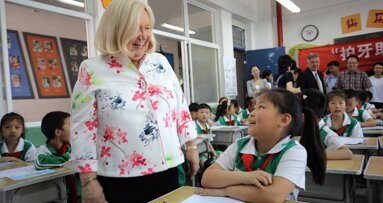 Gran éxito en educación sobre salud oral en China