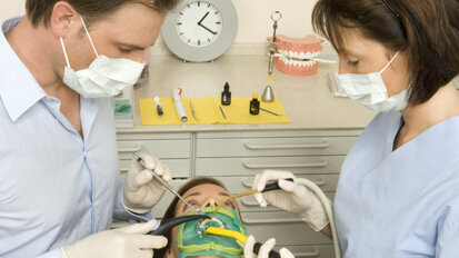 Geen sprake van dienstbetrekking in tandartsenpraktijk