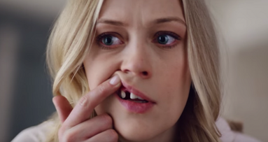 Werbung für Mundspülung schockt britische Patienten