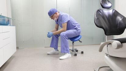 Khoa nha khoa lớn nhất Vương quốc Anh đưa ra tuyên ngôn nhằm chống lại cuộc khủng hoảng chăm sóc răng miệng ngày càng sâu sắc