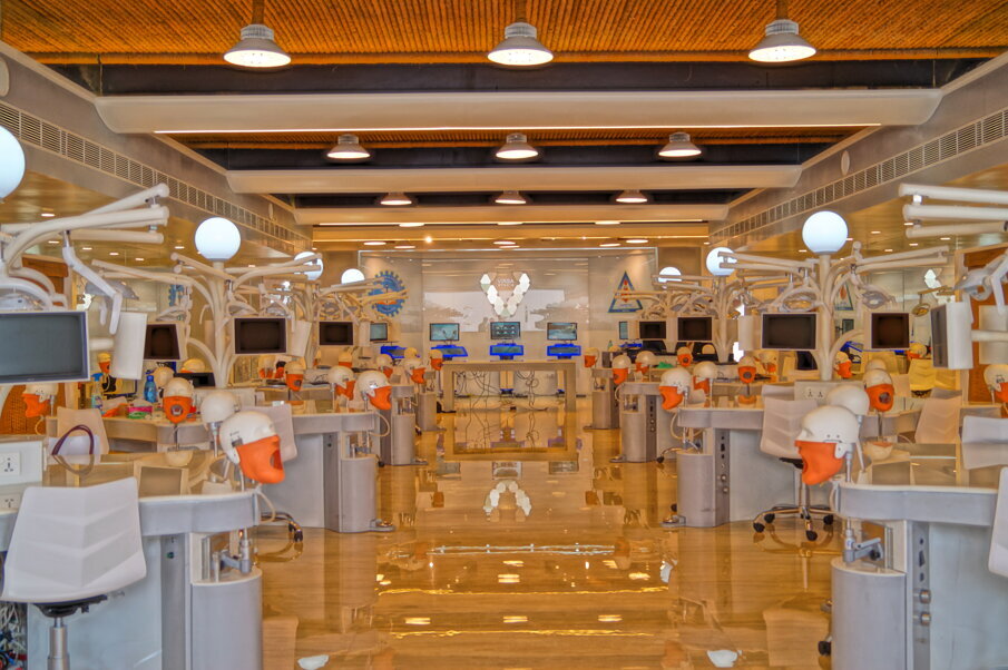 Saveetha Dental College 14