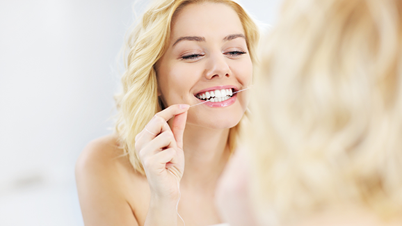 BZÄK positioniert sich zum Thema „Zahnseide“