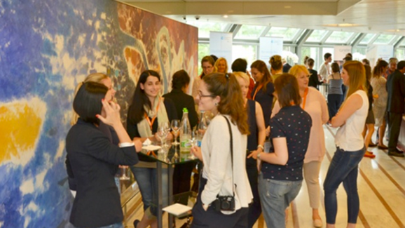 Erfolgreicher Kurs zum Thema „Frauenberuf Zahnärztin!“