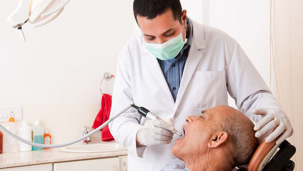 Zahnärzte erweitern Sprechstunde