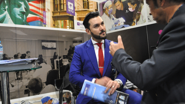 Víctor Sánchez, una estrella de la odontología y del marketing