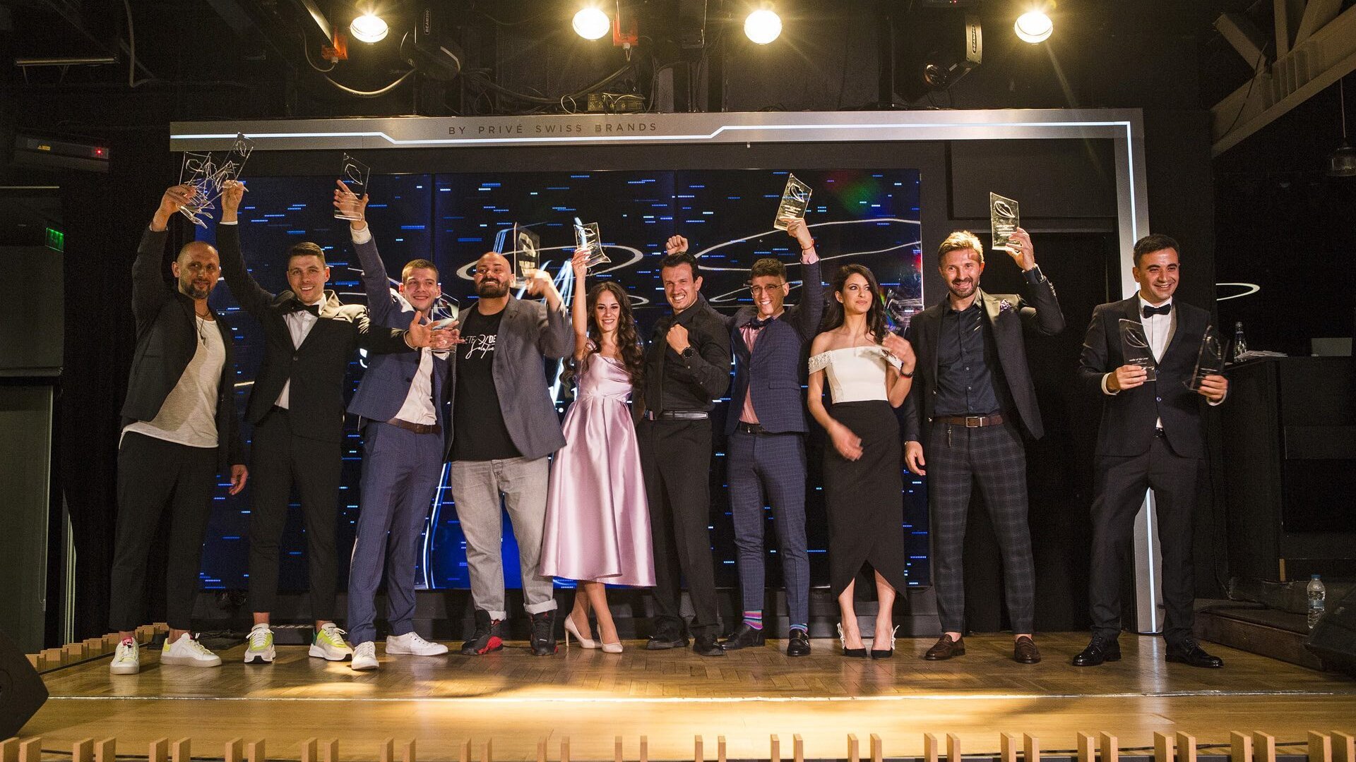 Конкурсът „Усмивка на годината“ награди 16 млади дентални професионалисти