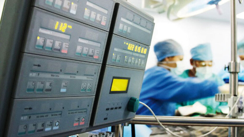 Пластични хирурзи извършиха  първата трансплантация на лице