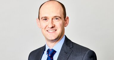 Interview: “Rethinking irreversible pulpitis: Can vital pulp therapy replace RCT?”: Dr Simon Stone, PhD