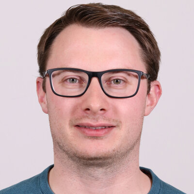 Dr Tomaž Ivanušič