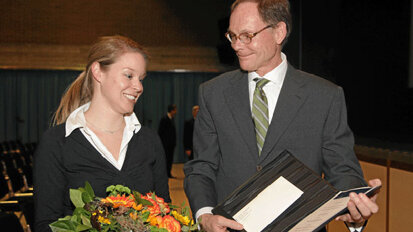 Förderpreis 2010 der Stiftung Zahnärztliche Wissenschaften verliehen