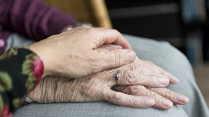 Dagelijkse mondverzorging ouderen vereist meer aandacht