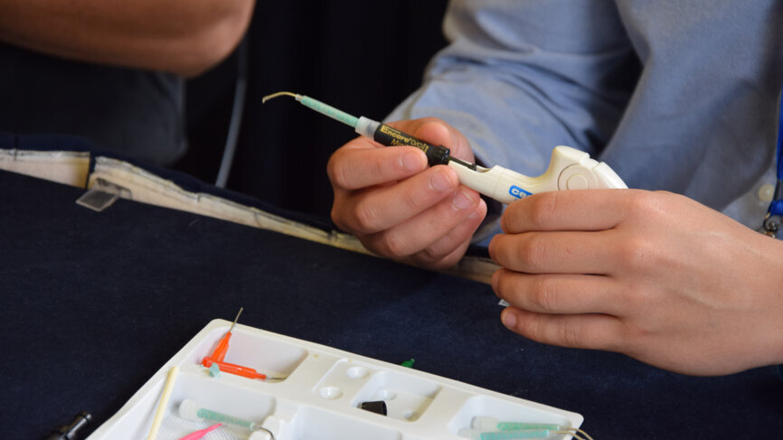 Hands-on course attendees learned about Encore D/C (Centrix), a dual-curing core build-up composite. 