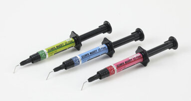 Clearfil Majesty ES Flow: il composito fluido versatile disponibile in 3 livelli di fluidità